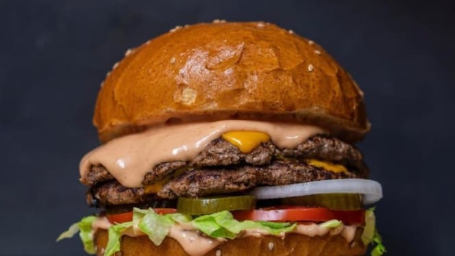 Eat Your Smash Burger & Bar - 6