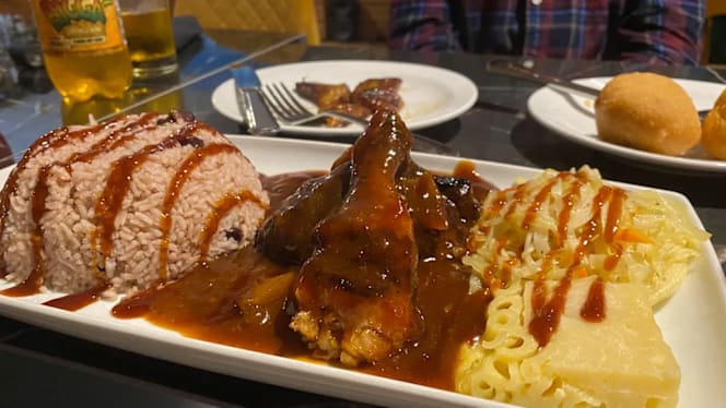 Comie's Caribbean Grill - 4
