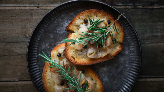 Bruschetta Snack Bar - 1