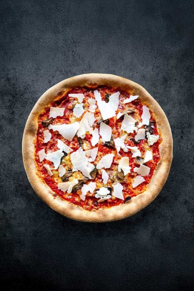 Jordan Tomas - Pizza Lyon Vitton - 5