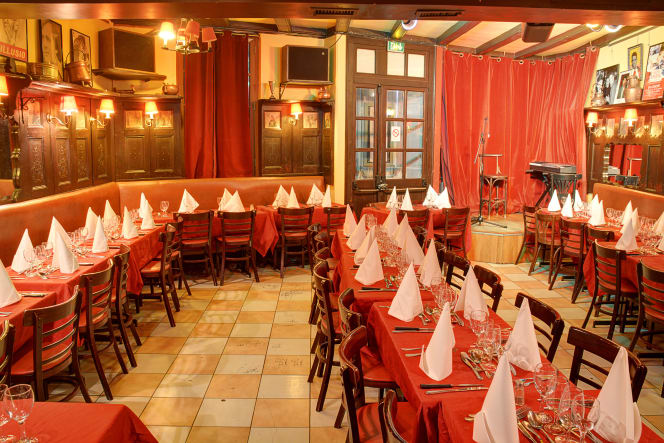 Chez Ma Cousine (Restaurant Cabaret) - 3
