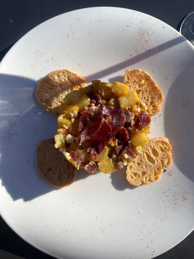 Deunido Restaurant - 6