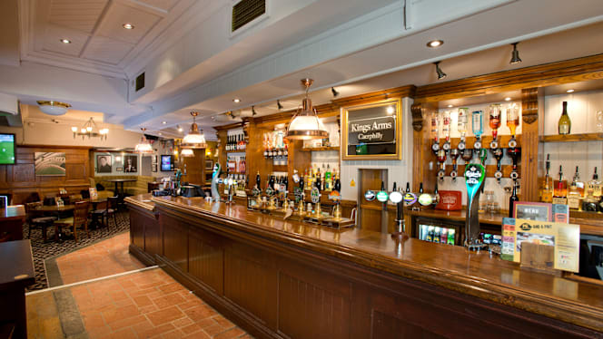 Kings Arms Caerphilly - 4