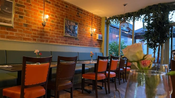 Vesuvio Pizzeria - 4