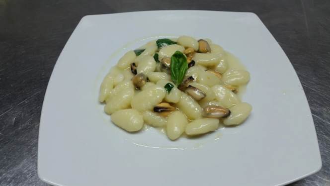 Miami's Pub-Ristorante-Tavola calda - 8