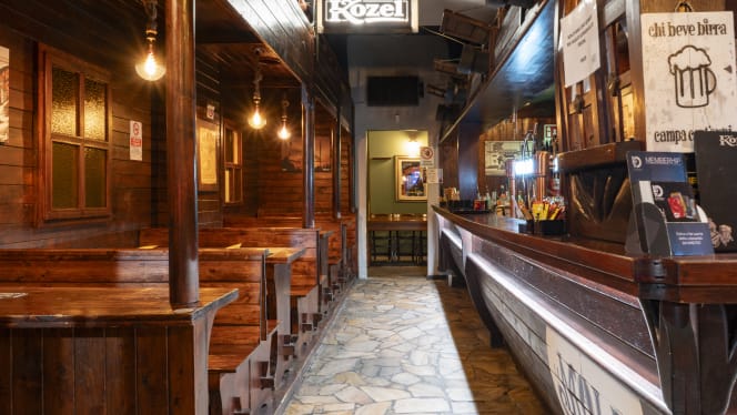 La Mole Pub - 6