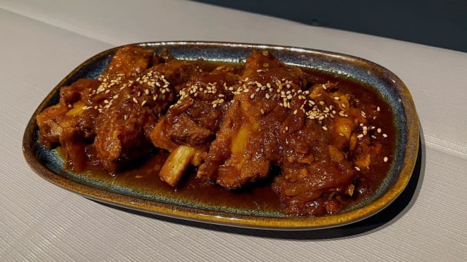 Granny’s Hansang - 1
