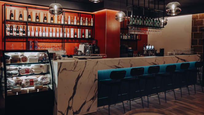 Decimonono Winebar - 0