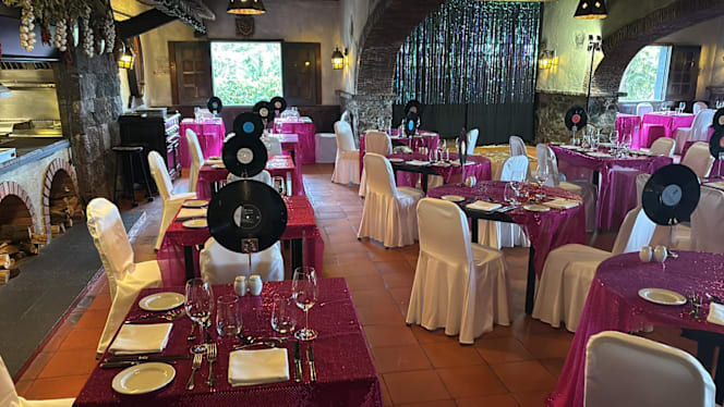 Taverna Grill - 1
