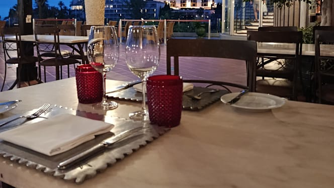 Taverna Grill - 9