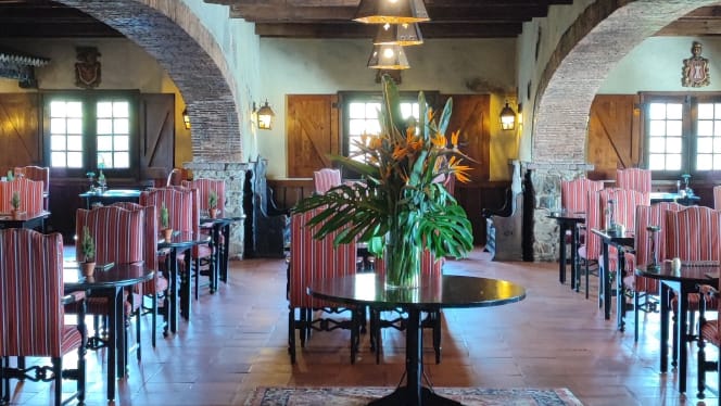 Taverna Grill - 4