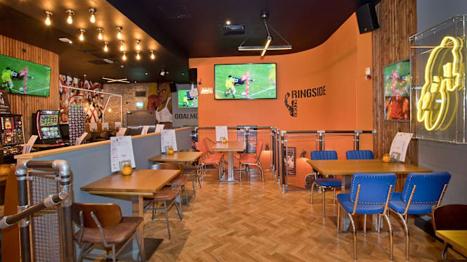 Sports Bar & Grill Clapham - 5