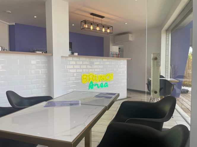Brunch Area - 8