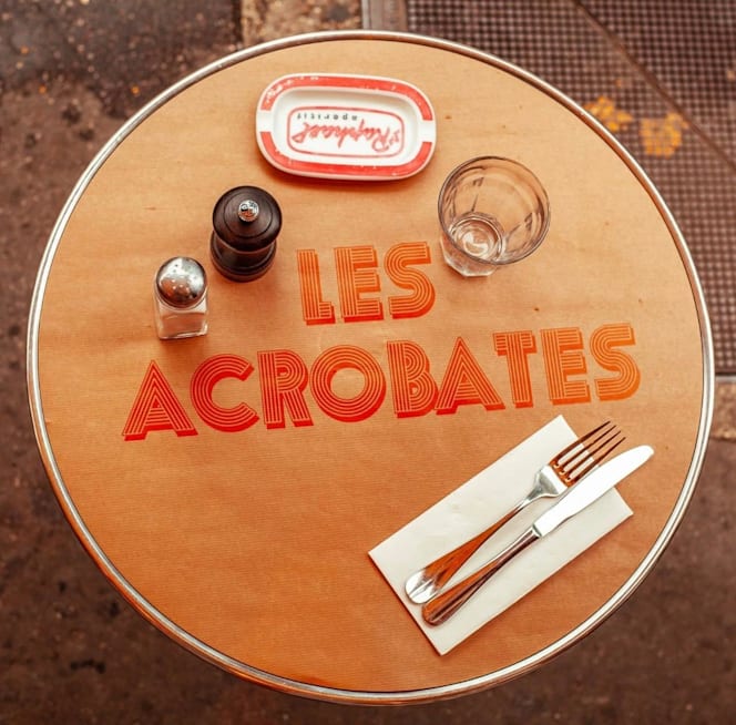 Les Acrobates - 7