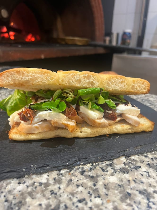 Dal Bizzo Ristopub-Pizzeria - 1