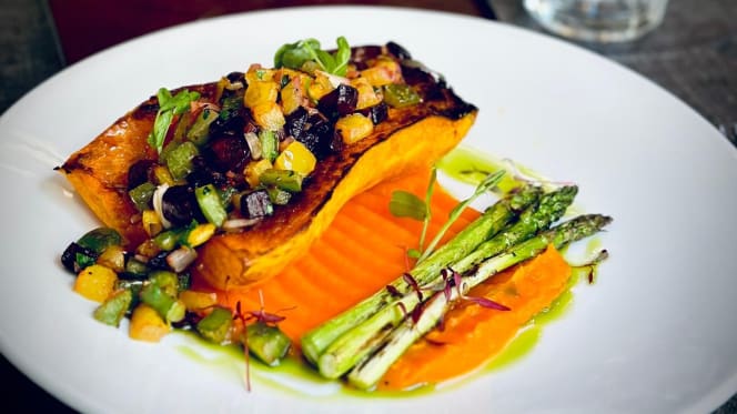 Eastgate Brasserie - 7