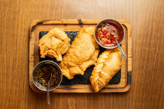 Emuná Asador Argentino - 8