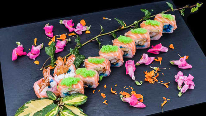 Via Vai Restaurant & Sushi - 6