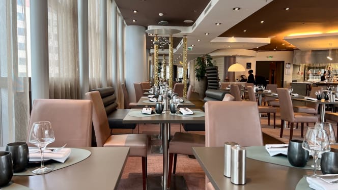 Quinte & Sens - Hôtel Pullman Paris La Défense - 5