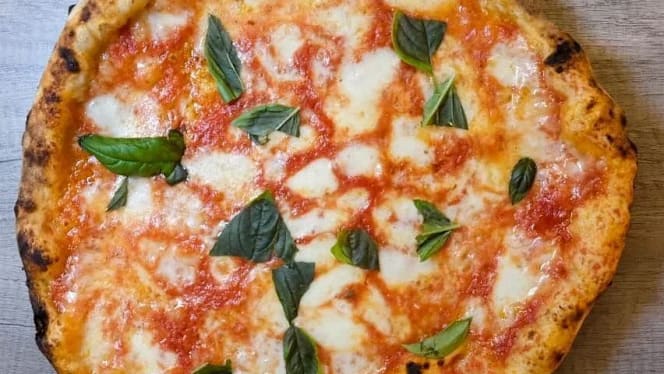Mani in Pasta - 0