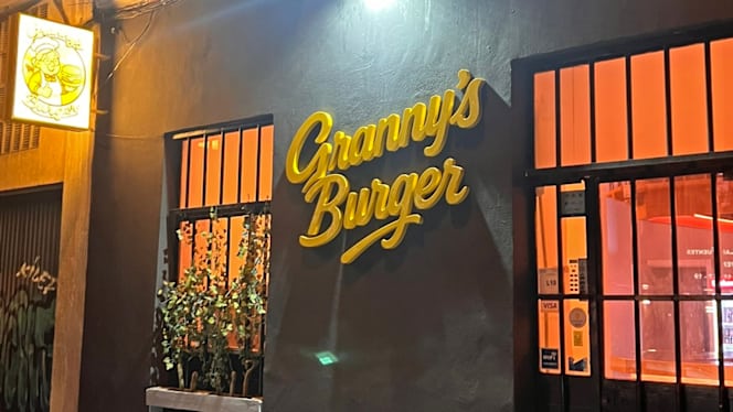 Granny's Burger - 0