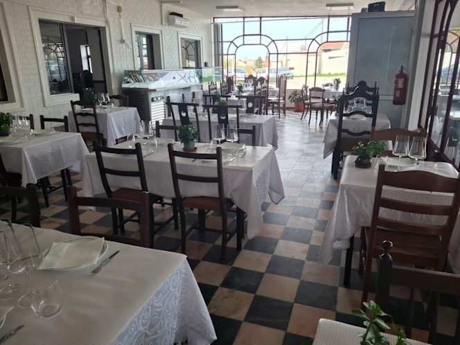 Nutica Restaurant - 4