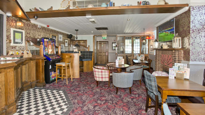 North End Tavern Worcester Park - 3