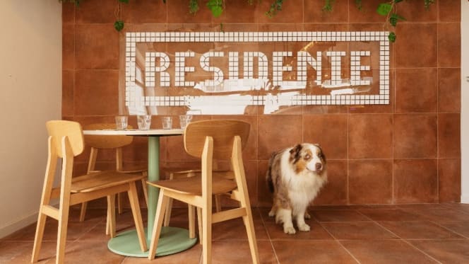 Residente – Food to Share, Wine and Cocktails - 1