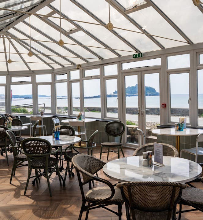Surf Club Restaurant & Bar - 2