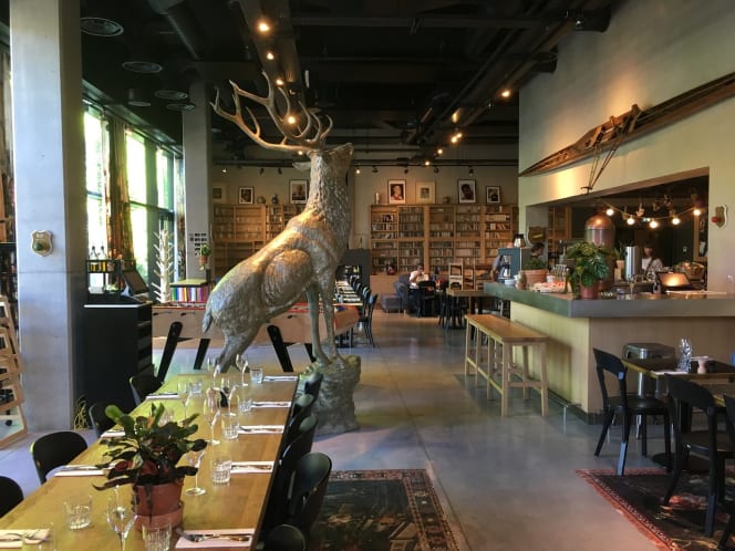 MOB HOTEL Restaurant - 6