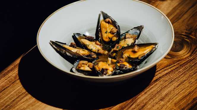 El Quejio Wine-Bar - Granada - 3