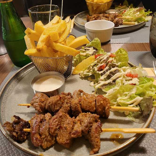 O’ Mouv Restaurant - 1