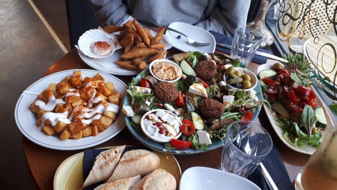 Tartine Bistro and Wine Bar - 3