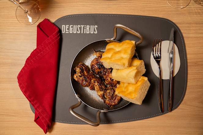 DeGustibus - Ristorante Pizzeria Hamburgeria - 2