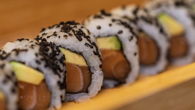 Koi Sushi Lounge Bar - 8