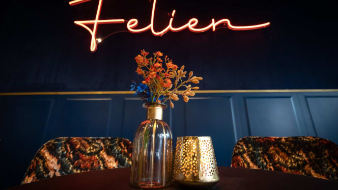 Bar Bistro Felien - 1