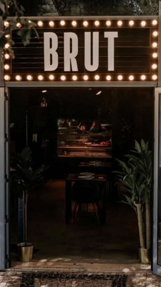 Brut Sushi Bar - 2