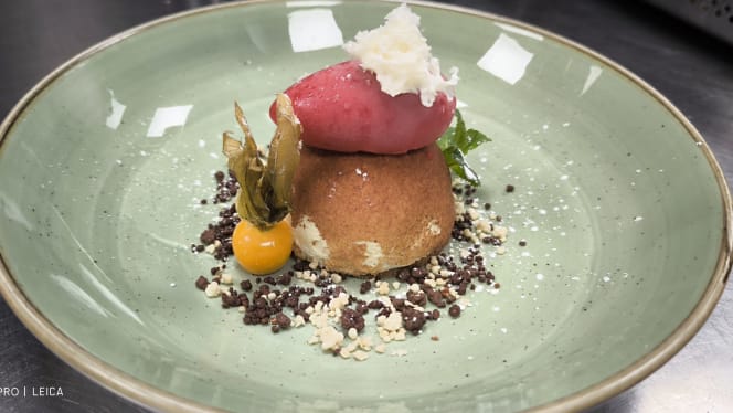 Otto Dine with a view at Sheraton Dusseldorf - 1