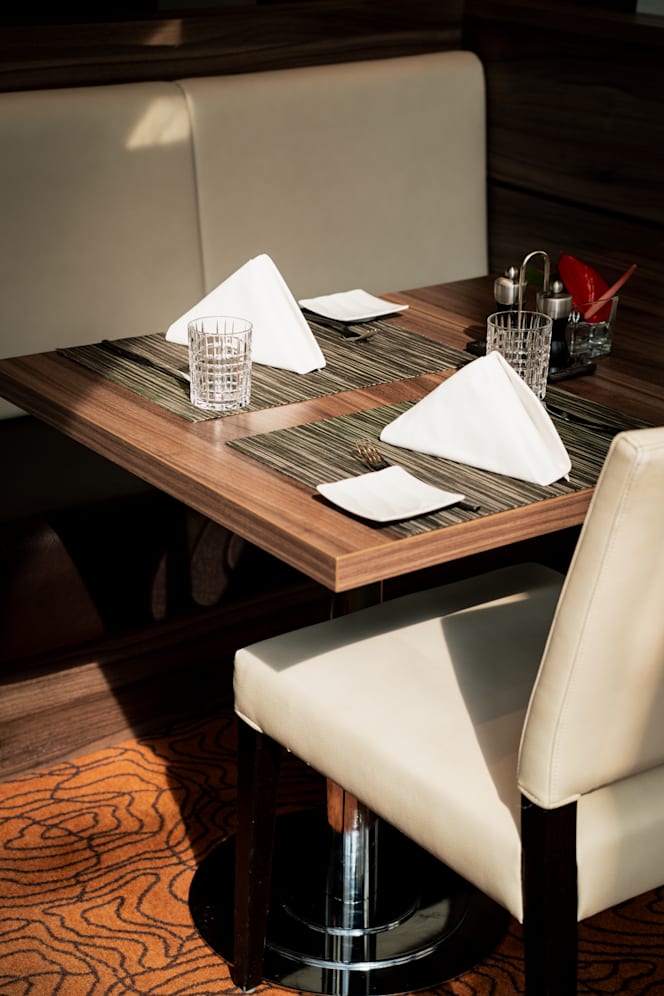 Otto Dine with a view at Sheraton Dusseldorf - 7