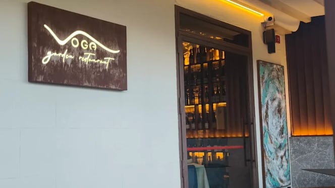 Voga Restaurant & Garden - 5