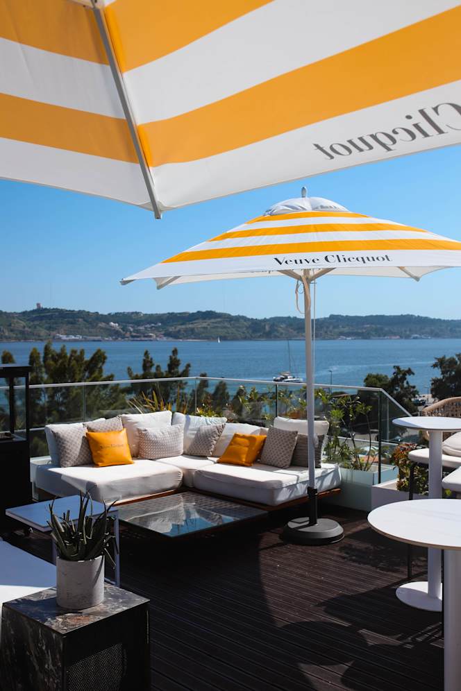 ICON Bar & Rooftop - 1