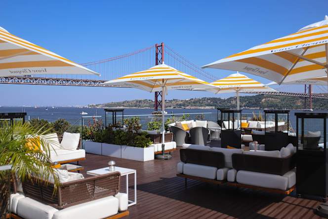 ICON Bar & Rooftop - 3