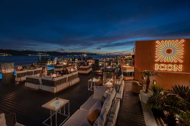 ICON Bar & Rooftop - 4