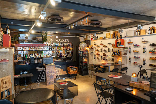 Shoes N'Booze Bar & Bistrô - 0