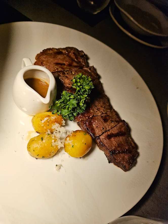 DREAM Dinner Show Dubai - 3