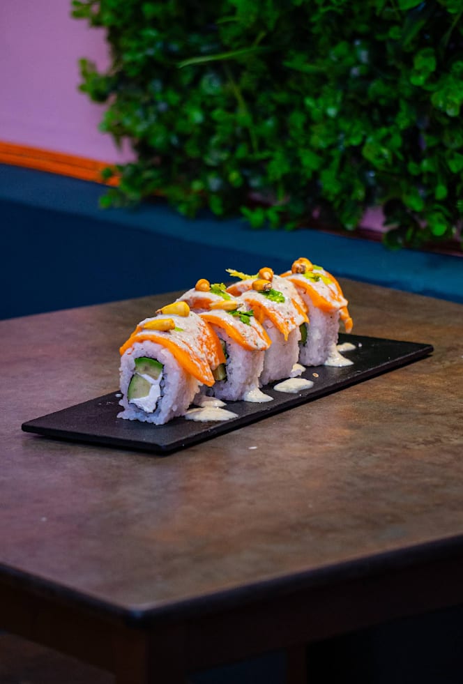 Makis Nikkei & Cocktails - 6