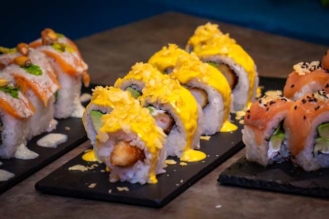 Makis Nikkei & Cocktails - 0