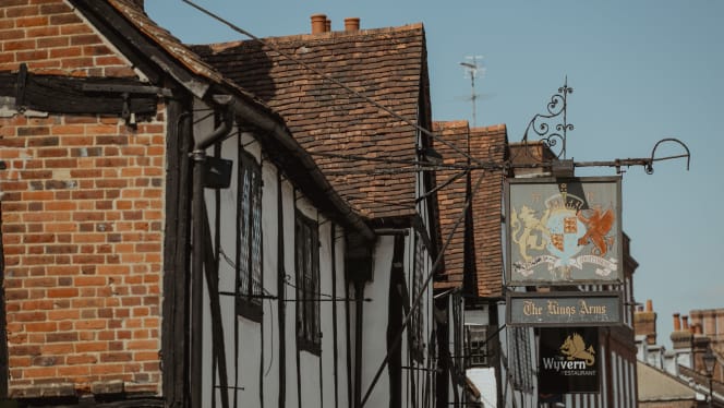 The Wyvern Restaurant at The Kings Arms Hotel - 6