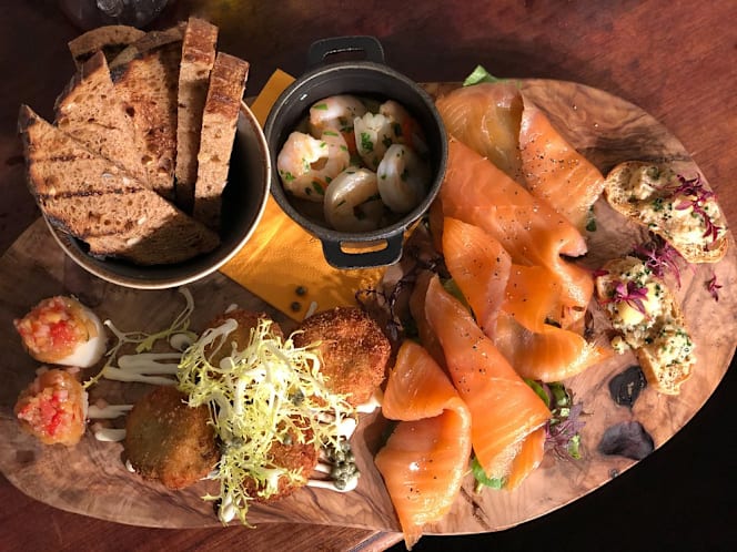 Riva Bar & Restaurant - 7