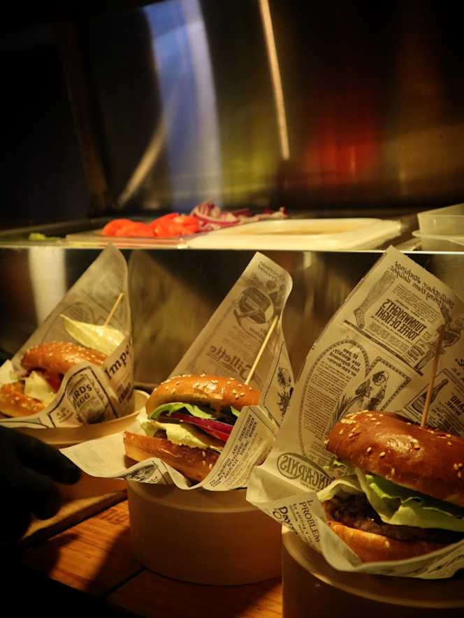 Bunsen Burger - 5